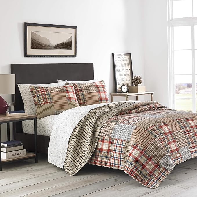 Eddie Bauer - Queen Quilt Set, Reversible Cotton Blend Bedding with Lightweight Feel, 3 Piece Bed Set with Matching Pillowcases (Hawthorne Brown)