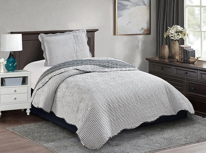 Brilliant Sunshine Multi Grey Stripes Patchwork, 2-Piece Quilt Set with 1 Sham, Reversible Bedspread, Soft Lightweight Coverlet, All-Season, Twin, Multi Grey
