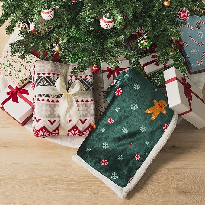 PAVILIA Premium Christmas Sherpa Throw Blanket | Christmas Decoration, Fleece, Plush, Warm, Cozy Reversible Microfiber Holiday Blanket 50 x 60