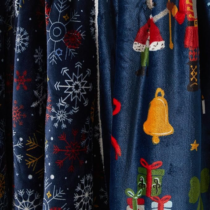 Fleece/Sherpa Christmas Throw - Super Soft Holiday Printed Blanket for Couch, Chair, or Bed - Cozy, Luxurious Plush - 50" x 60", New Snowflake