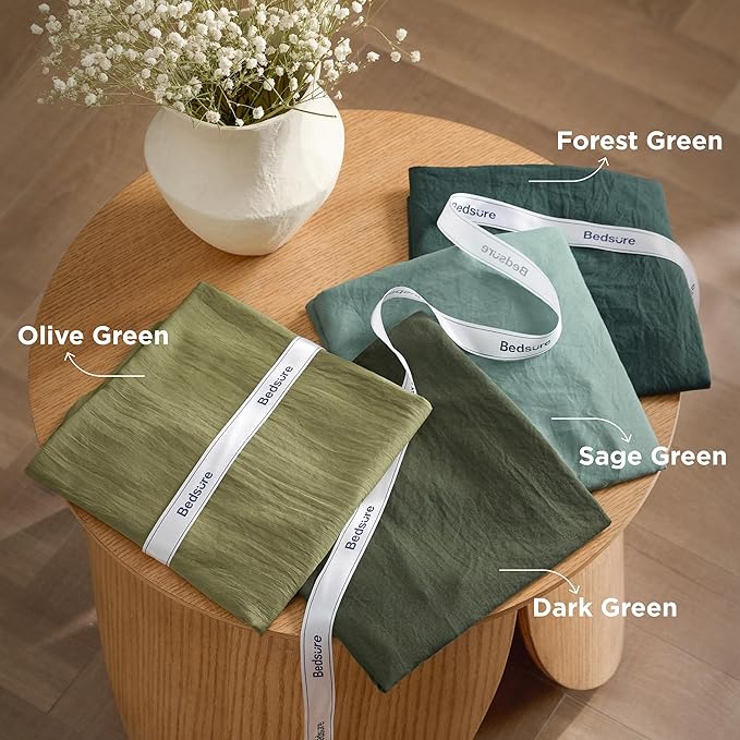 Bedsure California King Size Comforter Set, Forest Green Soft Prewashed Bedding for All Seasons, 3 Pieces GentleSoft™ Bed Set, 1 Lightweight Comforter (104"x96") and 2 Pillowcases (20"x36")