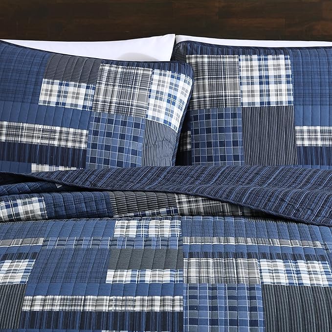 Eddie Bauer - Twin Quilt Set, Reversible Cotton Bedding with Matching Sham, Lightweight Home Decor for All Seasons (Eastmont Navy, Twin)